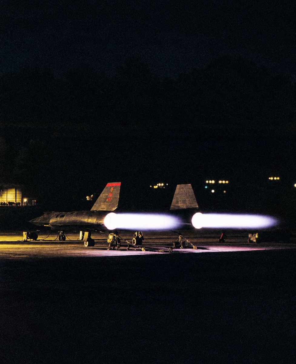 xAviation's tweet photo. Nature is healing! NASA has contacted former SR-71 blackbird personnel to help them get the only remaining frame back in the air. -Aviation Week https://t.co/lchhCqYIWf