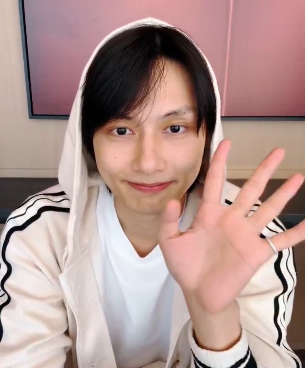 sounds_of_cheol's tweet photo. junhui 🤍 https://t.co/2FUyveZiaP