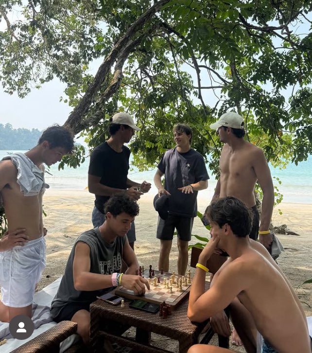 oscgoat's tweet photo. oscar on the boys trip with lando, alex, george, carlos, ollie and gabriel! 

“Cheers for picking up the bill 🤝” 😭😭 https://t.co/hMaYM09AtM
