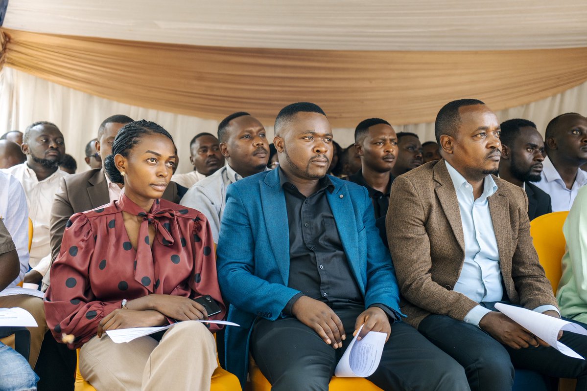RwandaEngineers's tweet photo. Today, over 177 engineering practitioners are taking the professional oath at IER, committing to uphold professional standards, practise ethically and put public safety first.

Congratulations to all the newly inducted practitioners!

#IER #EngineeringRwanda https://t.co/Q9Se6tIi4y