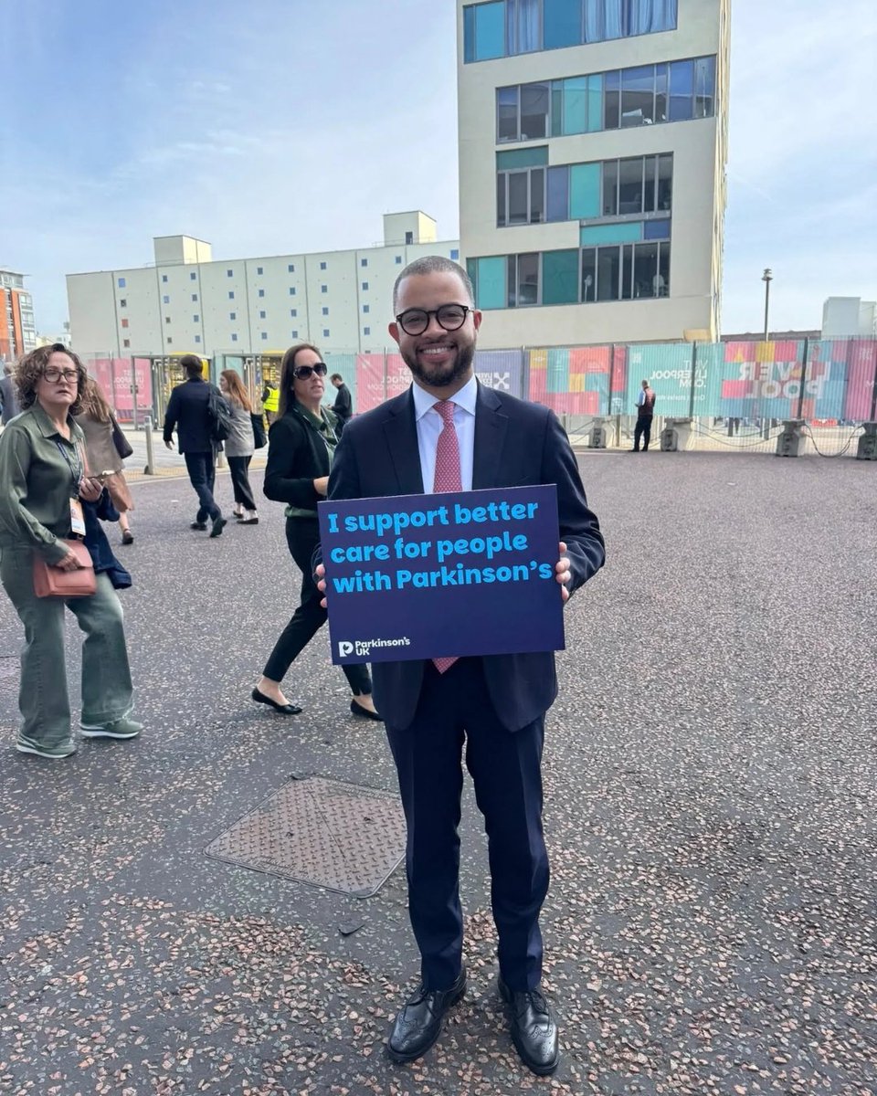 ParkinsonsUK's tweet photo. It's party conference season! So far, we've attended the Lib Dem and Labour conferences.

We've met with ministers, MPs and Councillors, raising what's important to the community and how they can make change.

We won’t stop pushing for real change for people with Parkinson’s. https://t.co/2cBULwJeIX