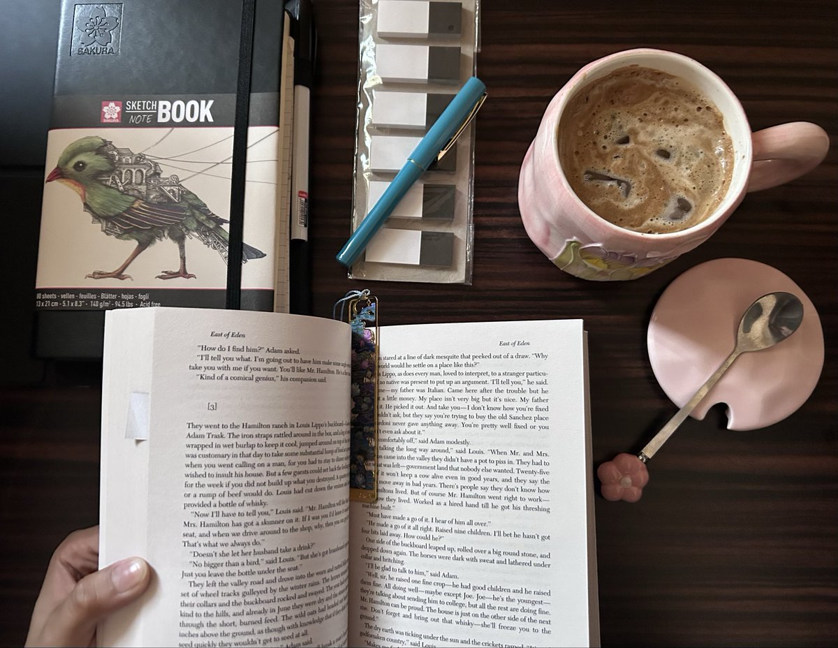 hhanireads's tweet photo. today’s reading setup https://t.co/zC36jeS4nV