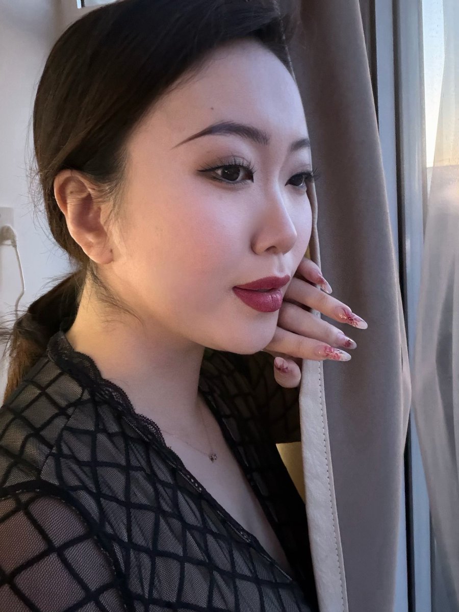 Chigu_21's tweet photo. 第一次来这里玩玩！ 喜欢交朋友，不影响生活的那种！有刚翻墙出来的朋友吗？ https://t.co/8Jos7djFiu