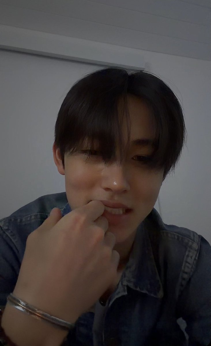 eomsfully's tweet photo. #SEONGHYEON #성현 https://t.co/IKqmqxZwAE