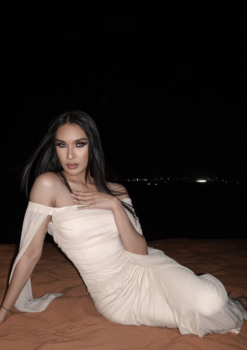 krestze's tweet photo. #jeddah_ladyboy
#ladyboy_jeddah
#ladyboy_both_in_jeddah https://t.co/Y268QVMH0Q