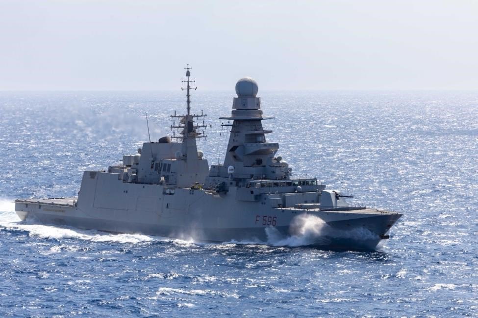 ItalianNavy's tweet photo. La fregata #FedericoMartinengo avvicenda l'unità combattente multi-missione #RaimondoMontecuccoli nello Standing #NATO Maritime Group 2: la #MarinaMilitare rinnova il proprio ruolo centrale tra le forze della @NATO e nella tutela delle rotte commerciali strategiche.

#IlGrandeEquipaggio