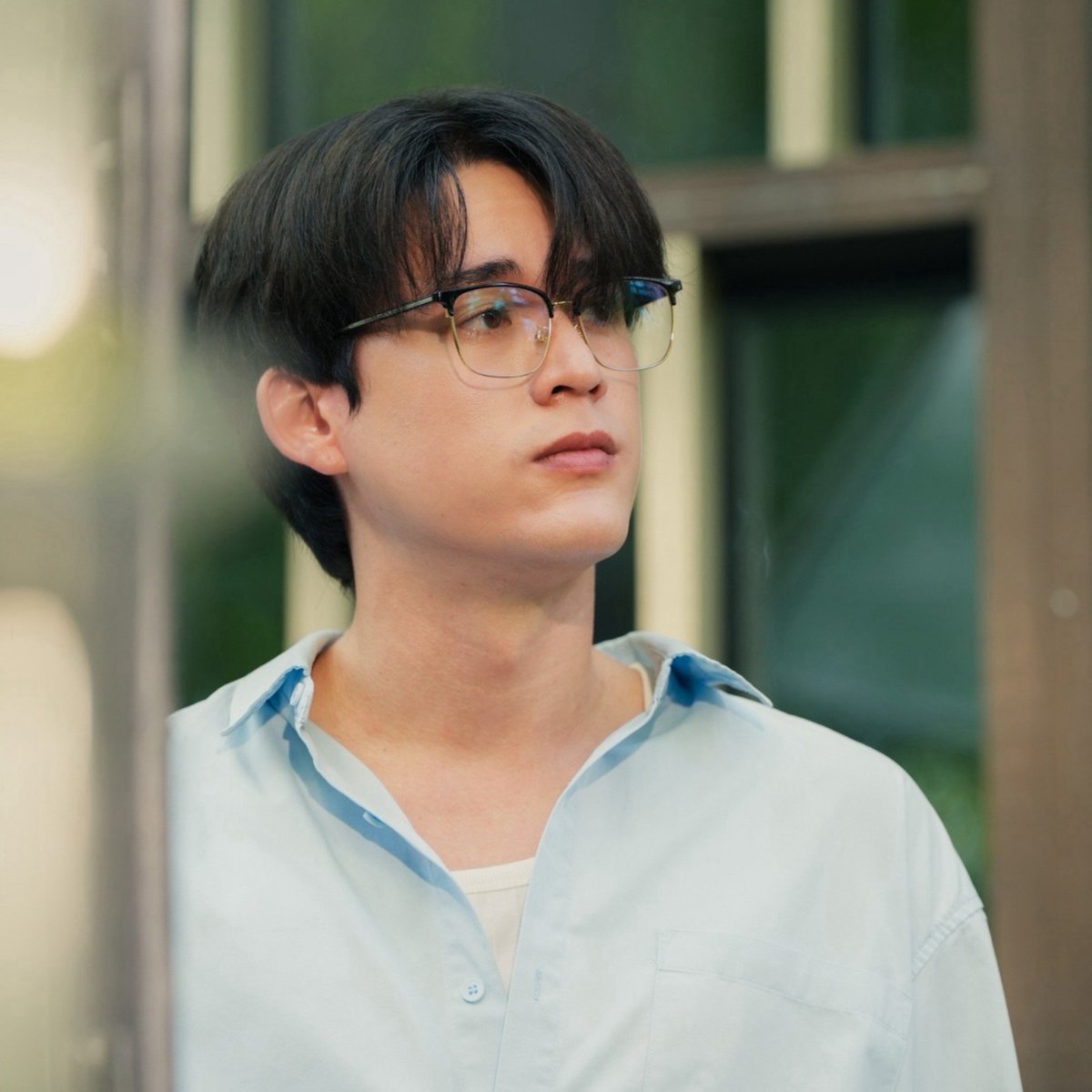 cinnameownn's tweet photo. kalian baru ketemu kenapa tatapannya udah kayak pengen ciuman gitu????? https://t.co/9JJVONcVWB