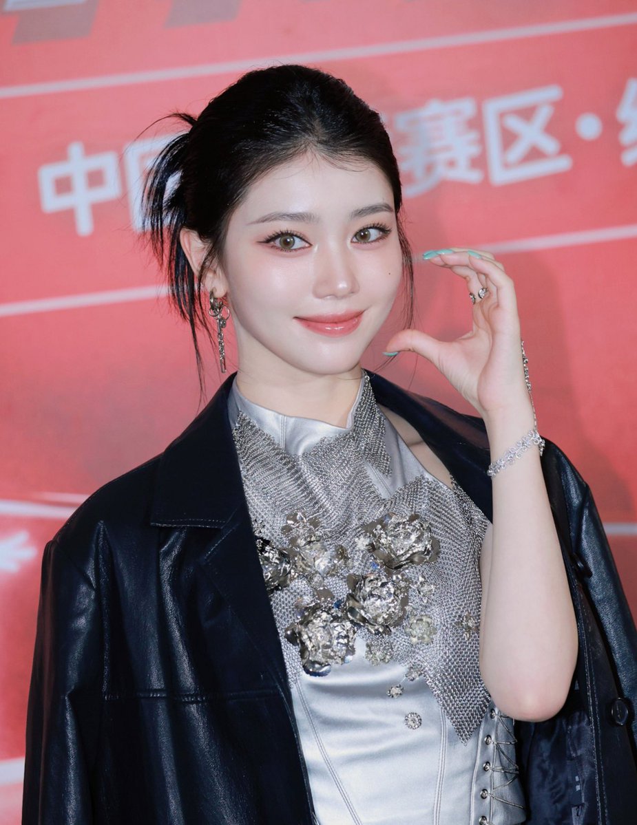 UPPIEapnk's tweet photo. ILY OMG XiaoTing 😭🥹

#Kep1er #케플러 #xiaoting #샤오팅 #沈小婷
#2026关注流舞蹈大赛 https://t.co/rJpS58R0U3