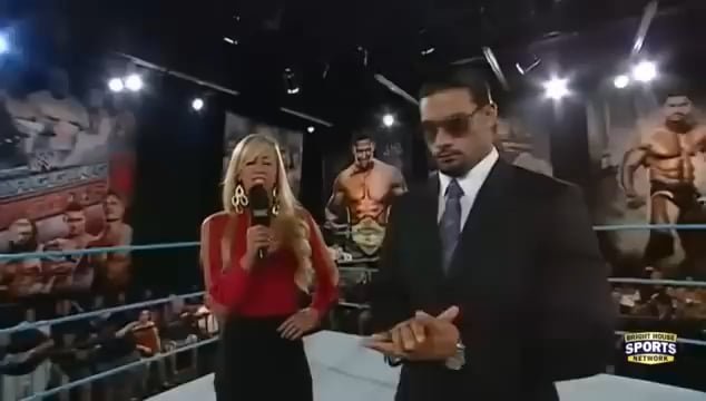 WWEPaulSabourin's tweet photo. #FCW #NXT #Bloodline #SummerRae
#RomanReigns #JobToSummer... 🤔🤔
@DanielleMoinet @WWERomanReigns
@WWE @TKOGrp @TripleH #BookIt😎 https://t.co/UhjgFxGqRQ