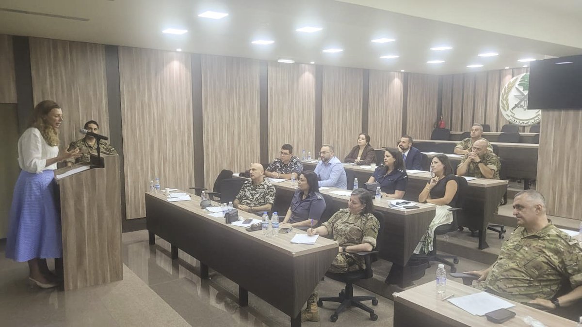 unwomenlebanon's tweet photo. Stronger coordination. Safer institutions. W/ support from @NorwayinLeb_Syr &amp; @UN_Women, the Gender Department @LebarmyOfficial brought 2gether @LebISF &amp; @DGSGLB for an exchange to strengthen cooperation on preventing &amp; responding to sexual harassment &amp; domestic violence. #EndVAW https://t.co/QWGc1UP5Yw