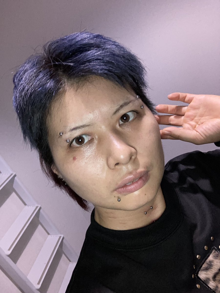 Miyatodance25's tweet photo. 髪切って染めてきたー https://t.co/t9KMtqiNzH