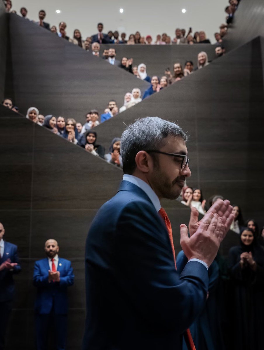 uae_parza's tweet photo. الشيخ عبدالله بن زايد 💙 https://t.co/d3xVTp0niK