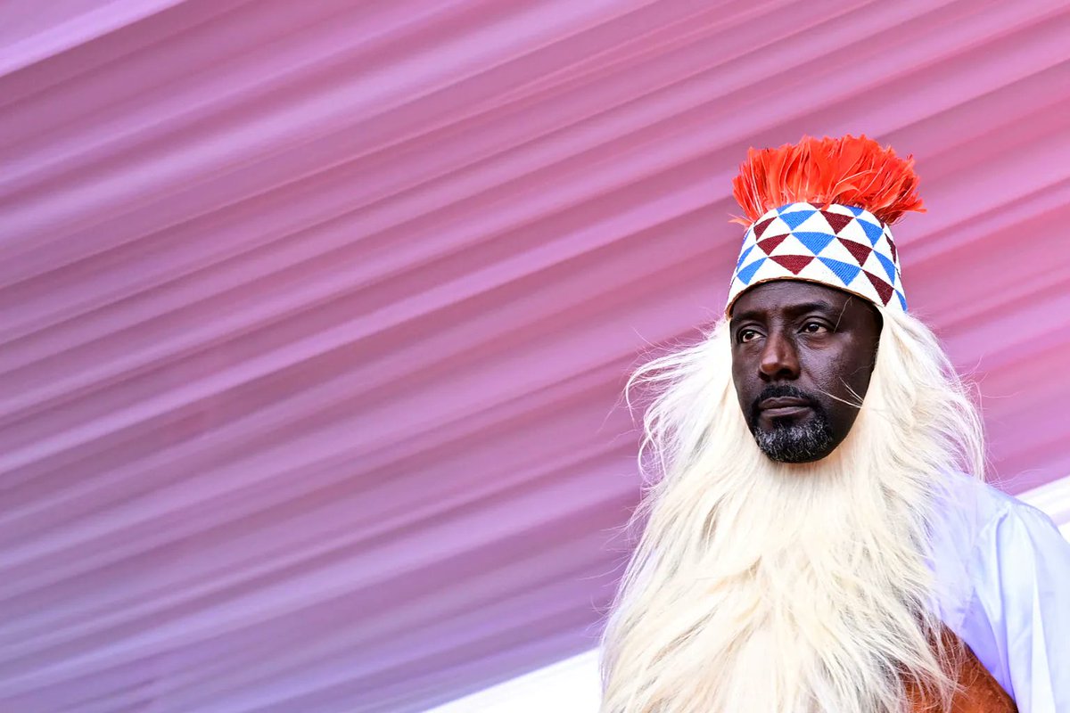 AJEnglish's tweet photo. Journalist Edward Rukidi Kijanangoma has been crowned king of Uganda’s Tooro Kingdom, a traditional monarchy plunged into grief and a succession dispute following the death of its “boy king” last month.

— in pictures https://t.co/IWE0EhvsjW https://t.co/eyJ4CRXive