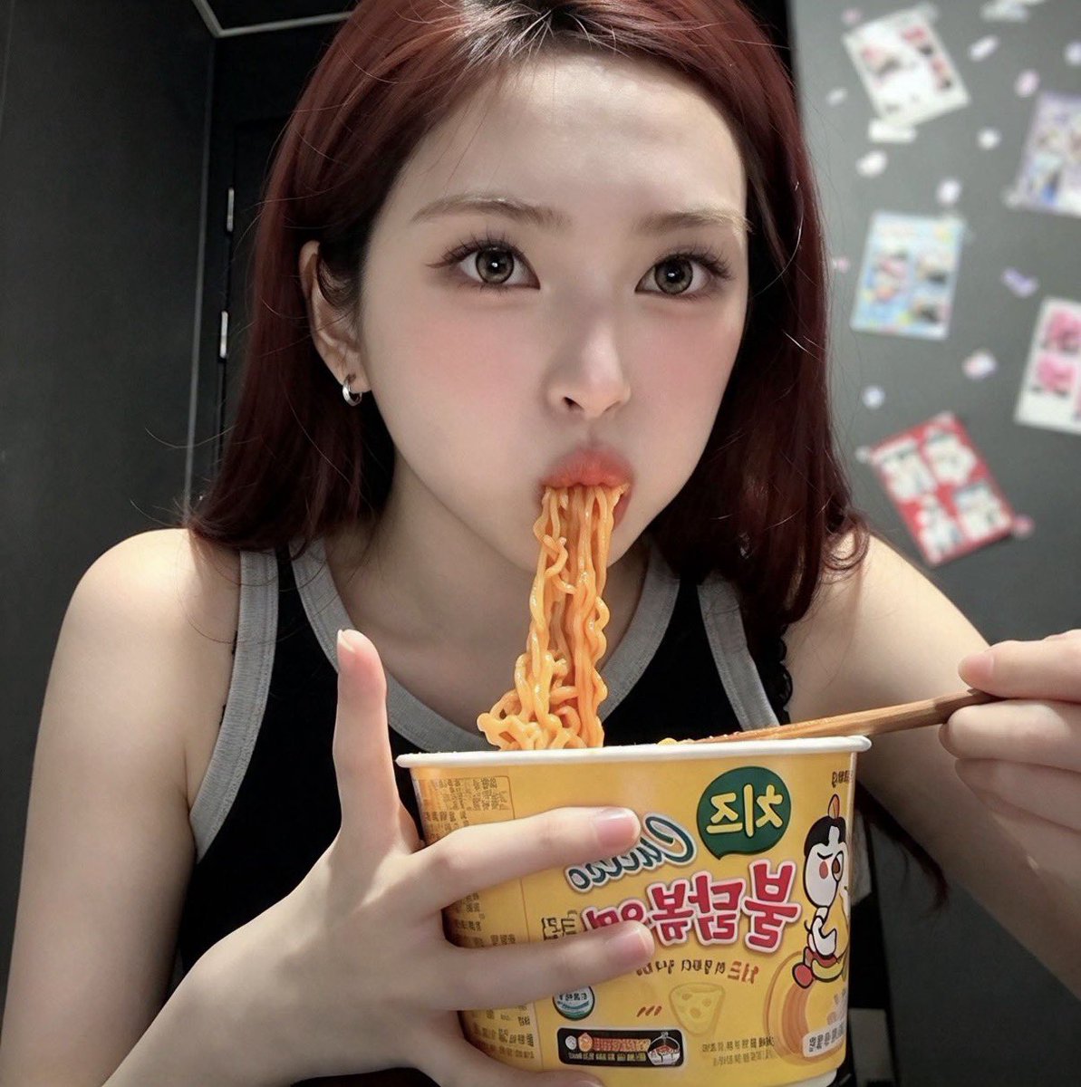 Manch_baby's tweet photo. 今日は僕もチキタの真似をしてブルダックを5口以内に食べ切ります。
#babymonster https://t.co/Fb01IOeVM1