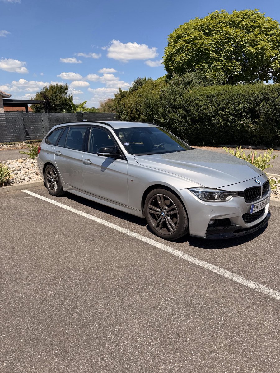 lenculator69's tweet photo. @mrlangwulf @Motor1com Série 3 Touring was dope https://t.co/7aQgcCjmfg