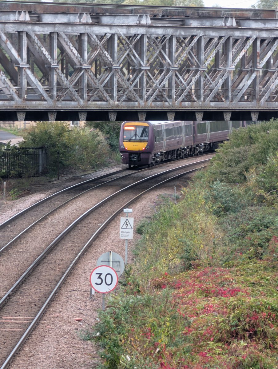 NigelUnfiltered's tweet photo. Trains around Peterborough while walking this morning #trains https://t.co/eKtX30l8de