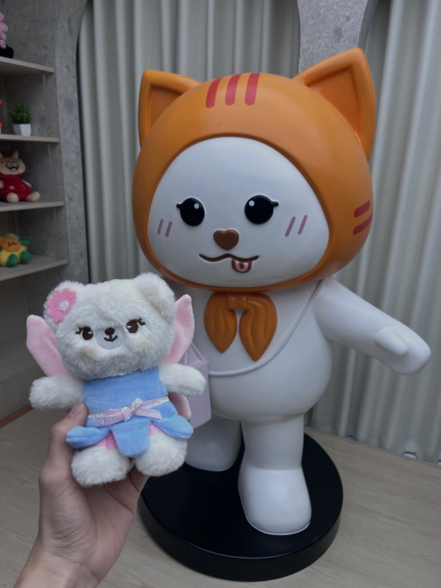 cwwsunshine's tweet photo. วันนี้แอบพาลูมี่ไปหาเมิฟเมิฟ 😋 https://t.co/OIff8BhDYE