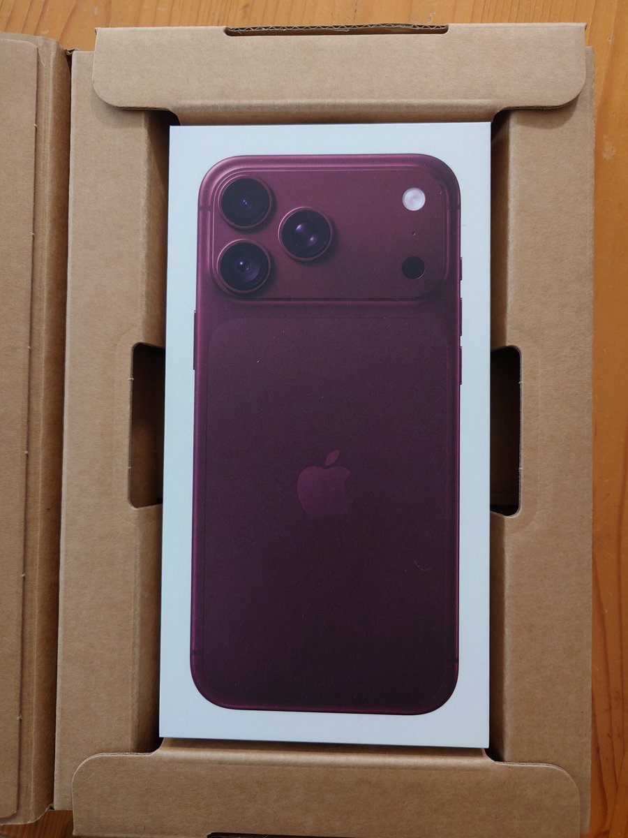 batakoui's tweet photo. 1年ちょいでApple信者に戻りました❗️

Android使いにくいんじゃ😡 https://t.co/nAqJWyMu6b