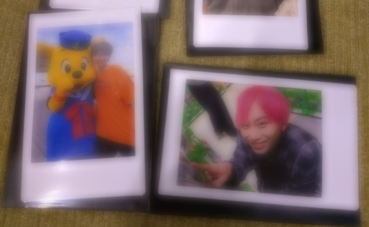 tama_trading's tweet photo. THE超BOYS ランチェキ交換 譲渡

【求】❤️‍🔥🩷(ツーショ)、定価

【譲】💚、🧡(画像のもの)

現場手渡し希望(郵送検討)
❤️‍🔥ソロのチェキとの交換も検討します🙆お気軽にお声掛けください！ https://t.co/GaCK5WWloN