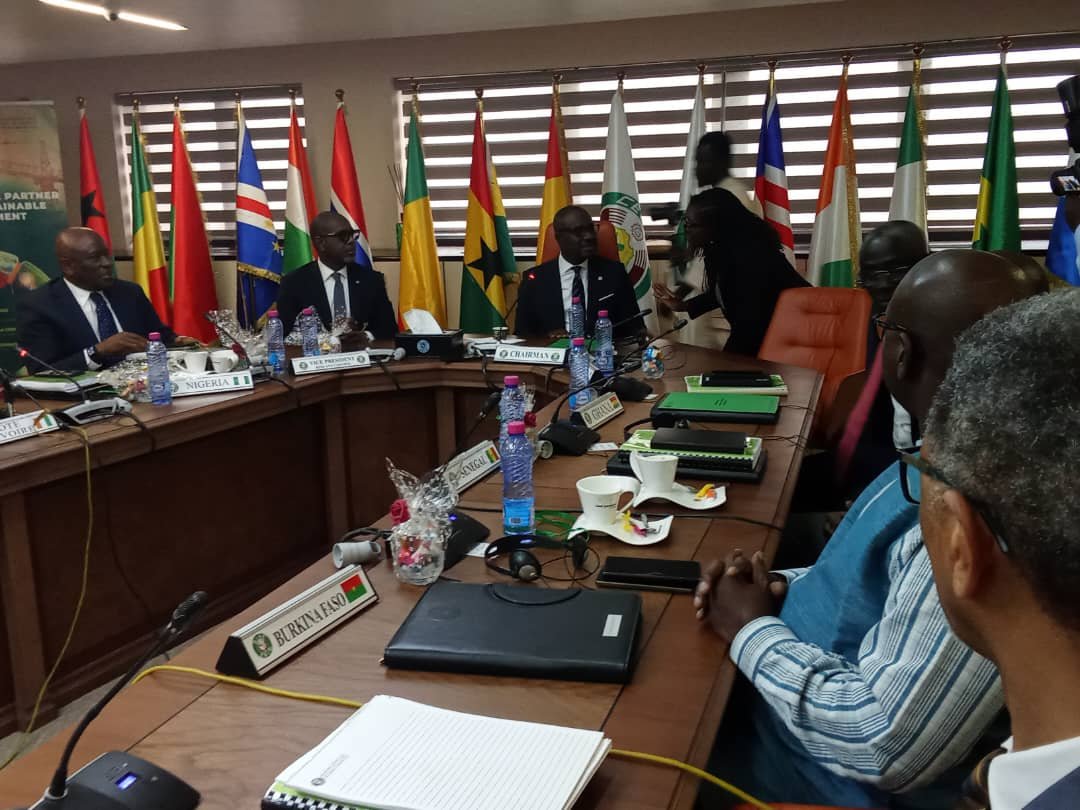 Yendouti's tweet photo. La #BIDC débloque 10 millions $ pour le #Togo, le #Ghana et le #Sénégal. Un financement stratégique (WAICSA) pour promouvoir l'#agriculture intelligente, soutenir les producteurs locaux et renforcer la #sécurité alimentaire régionale.
#Togo #BIDC #Agriculture #Climat https://t.co/zjsarxv30d