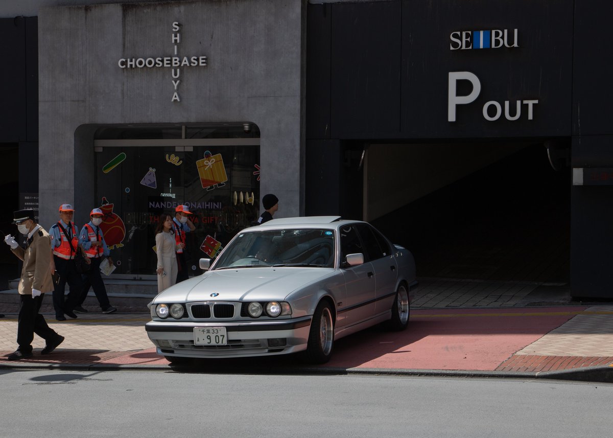 bmwe34_japan's tweet photo. 今日で西武渋谷店閉店と聞いて
いつか撮りたいと思っていた写真、友人の協力で実現。 https://t.co/I9YBTiggCF