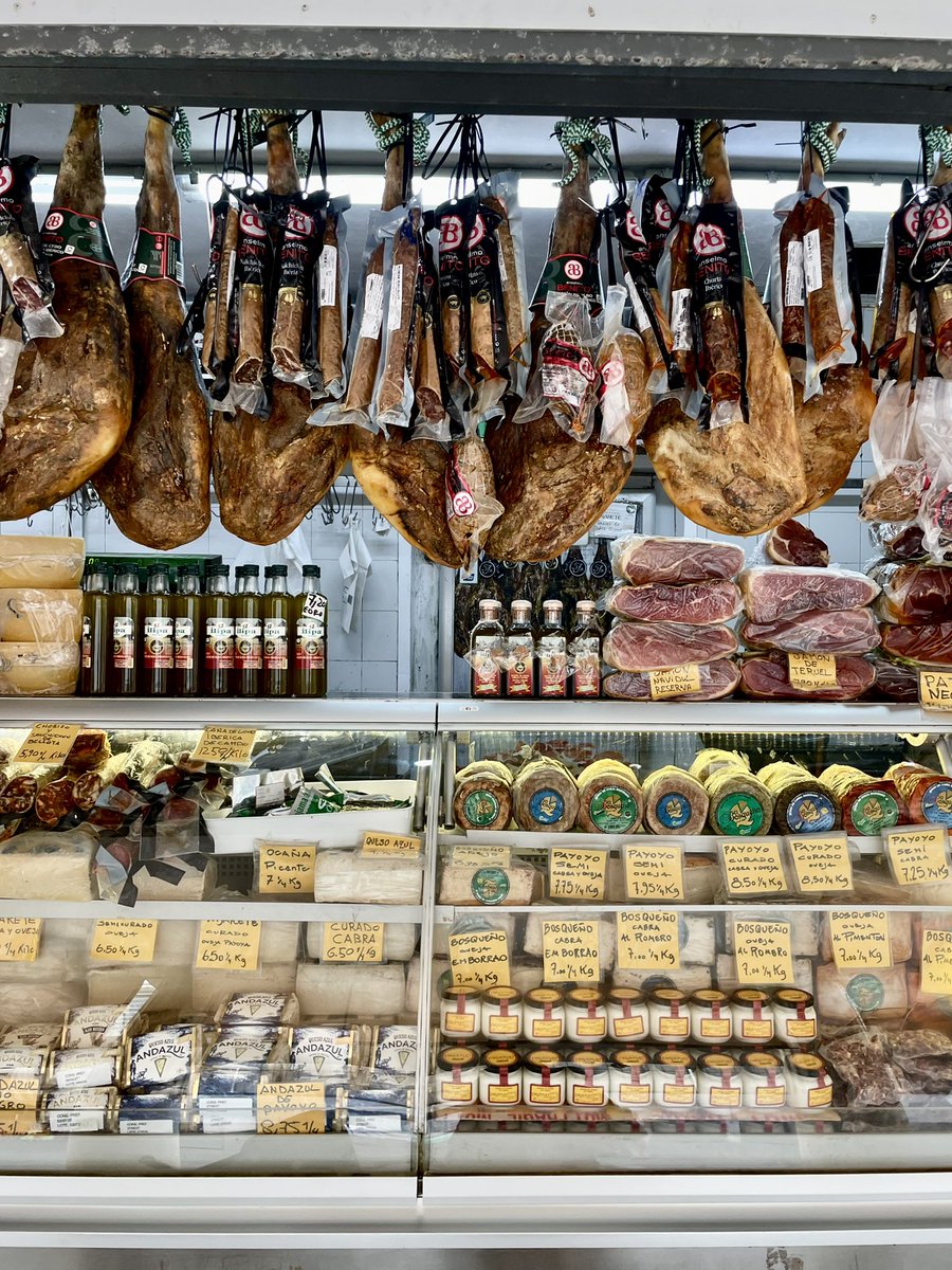 pbrionesmqz's tweet photo. Donde está la vida.

Mercado de abastos de Cádiz. https://t.co/sVsbvmd28b
