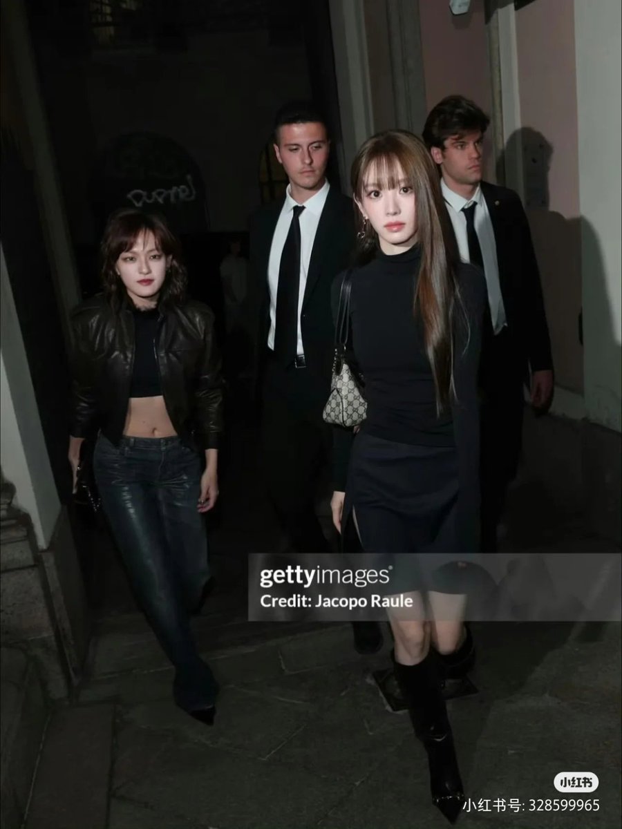 River19940423's tweet photo. Tian Xiwei x Getty images
Gucci SS27 Show in Milan

田曦薇 | vv.tian | 전희미
Gucci’s Brand Ambassador 

#GucciTheStoreShow https://t.co/SYW3QJAHuV
