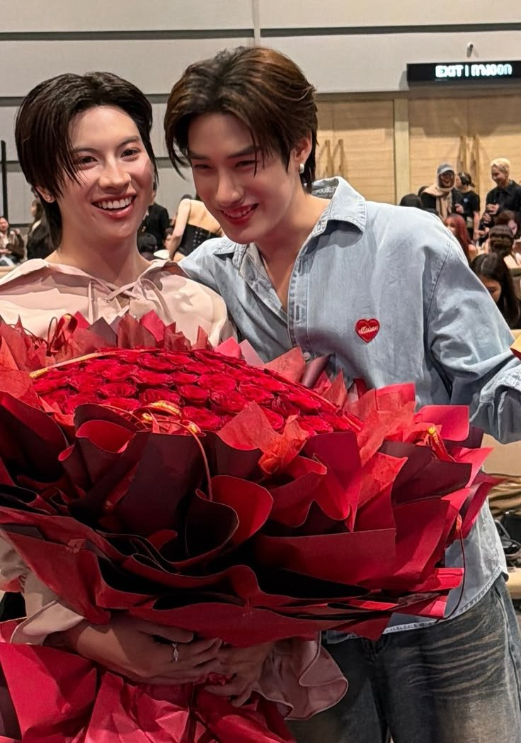 loillts's tweet photo. ใครดูหมิ่นพ่อผมครับ https://t.co/hgdKyVmEUT