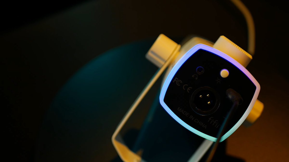 FIFINEMIC's tweet photo. 🎡In the game, in the recording, in the crystal sound - details win.
🎠And FIFINE AmpliGame AM8ProT makes details shine.

🔋Turns expectation into electricity.

📸YT: BoredJesus https://t.co/9i3ZtmRI7w