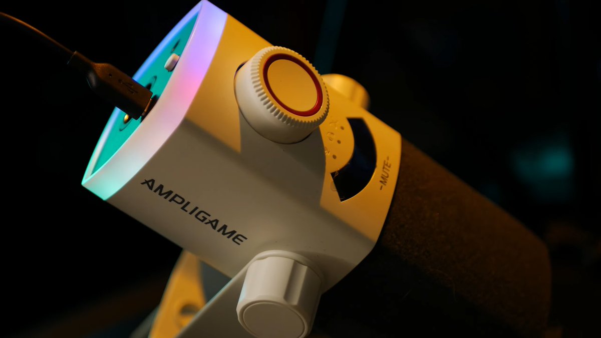 FIFINEMIC's tweet photo. 🎡In the game, in the recording, in the crystal sound - details win.
🎠And FIFINE AmpliGame AM8ProT makes details shine.

🔋Turns expectation into electricity.

📸YT: BoredJesus https://t.co/9i3ZtmRI7w