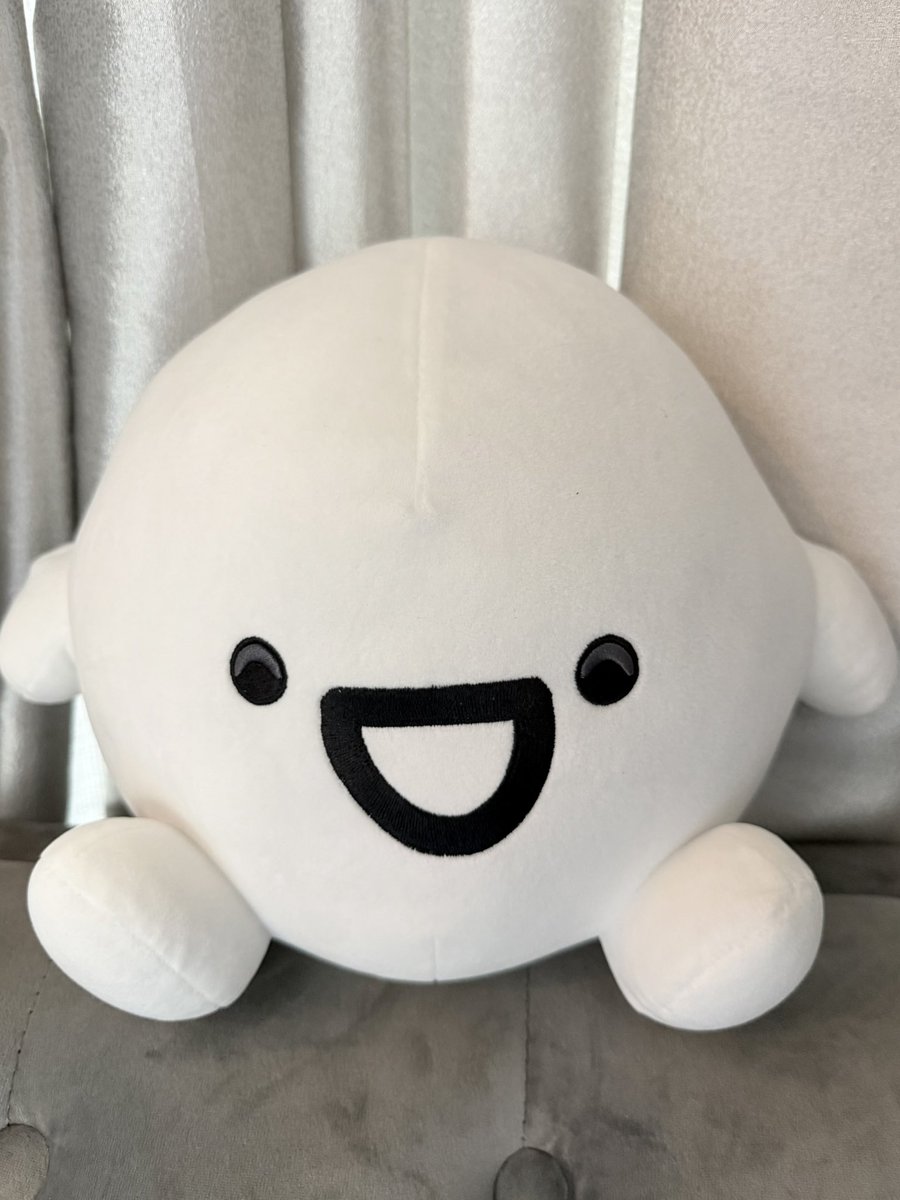 Yuel1ng_Moon's tweet photo. Look who finally arrived 
He’s so round and fat bro 😭 https://t.co/khQVW0TmlN