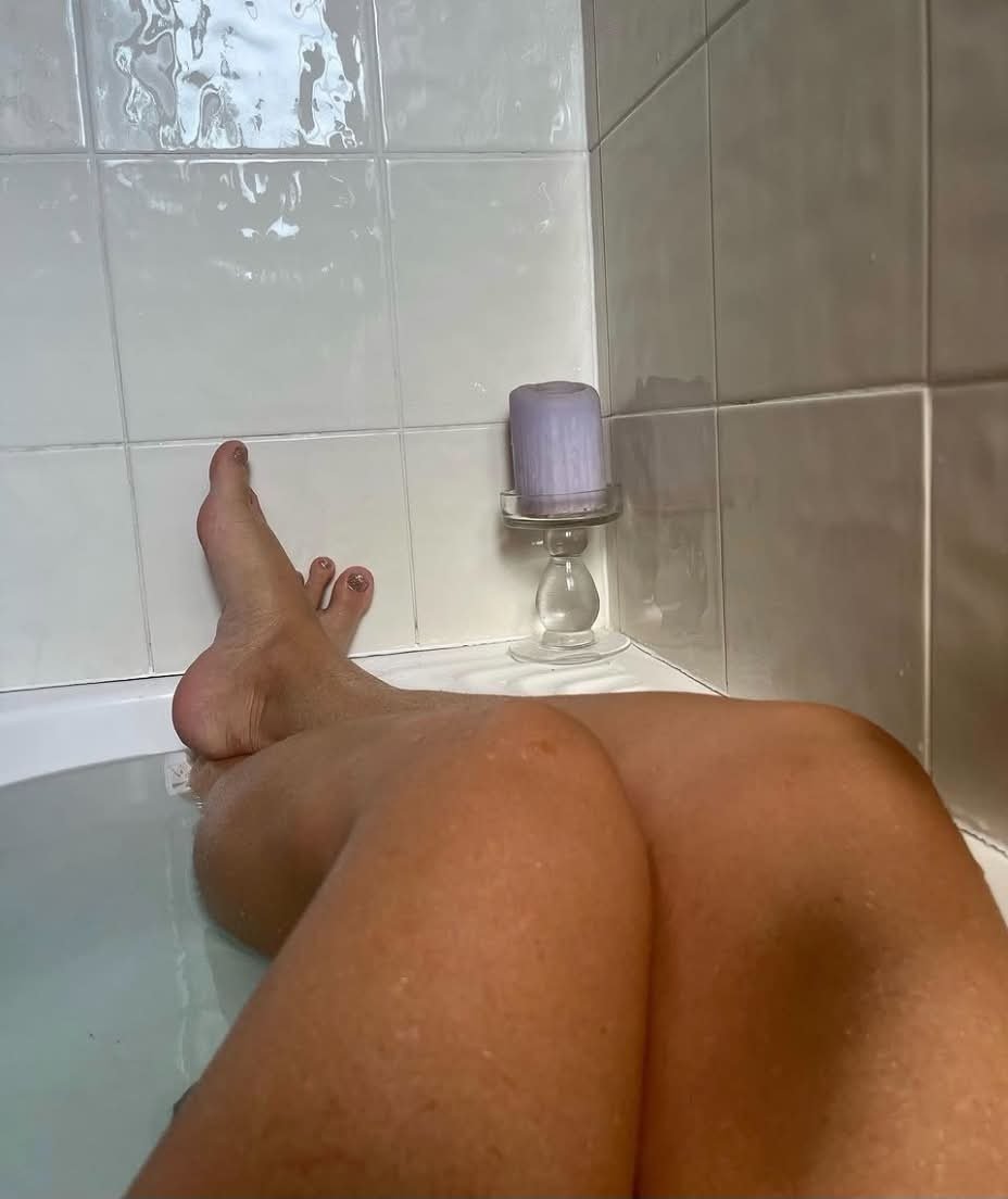 fattyc1971's tweet photo. @FeetFinder Clean toes https://t.co/RVAsXSv1Gu