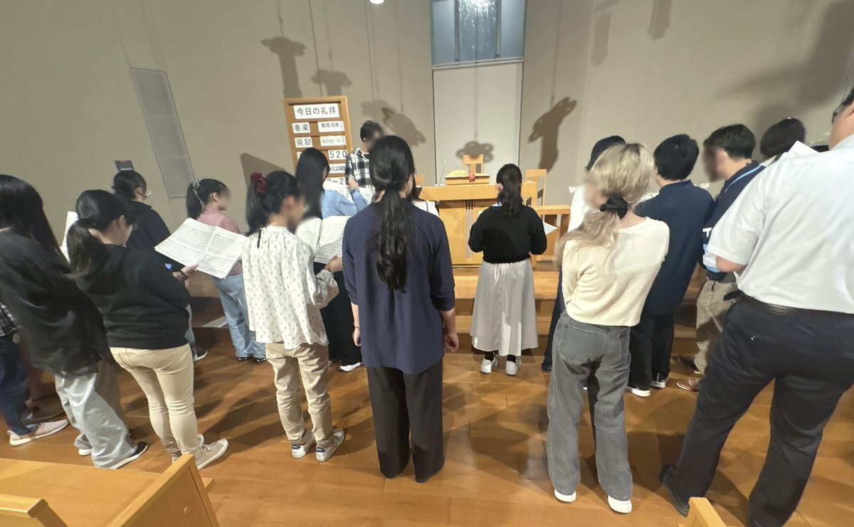 shokei_seikatai's tweet photo. 尚絅学院大学聖歌隊です。
9月28日から後期の練習がスタートしました！
今日は10月10日（土）11日（日）に行われる尚志祭に向けて練習しています🎶
今日も練習をチラ見せ！
前回に引き続き「Oh Happy Day」の一部です。

本番まで後少しなので、もっと精度を高めていきます🔥 https://t.co/3Rxx0rYiad