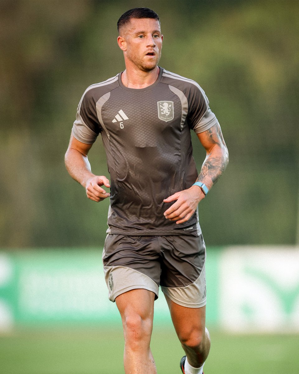 AstonVilla's tweet photo. 🥵 https://t.co/Ow0dM8JJXl