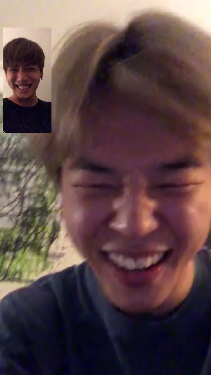ChicknBunny13's tweet photo. When these two were flirting on Twitter while FaceTiming from the same couch https://t.co/qc4tWtMQOj