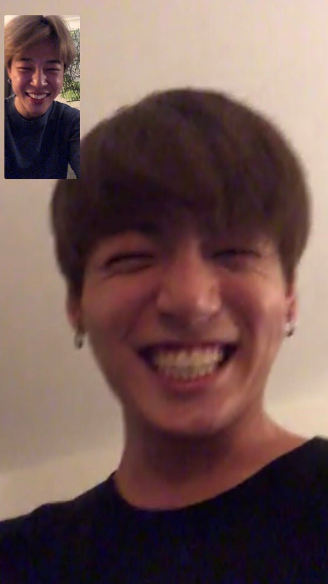 ChicknBunny13's tweet photo. When these two were flirting on Twitter while FaceTiming from the same couch https://t.co/qc4tWtMQOj