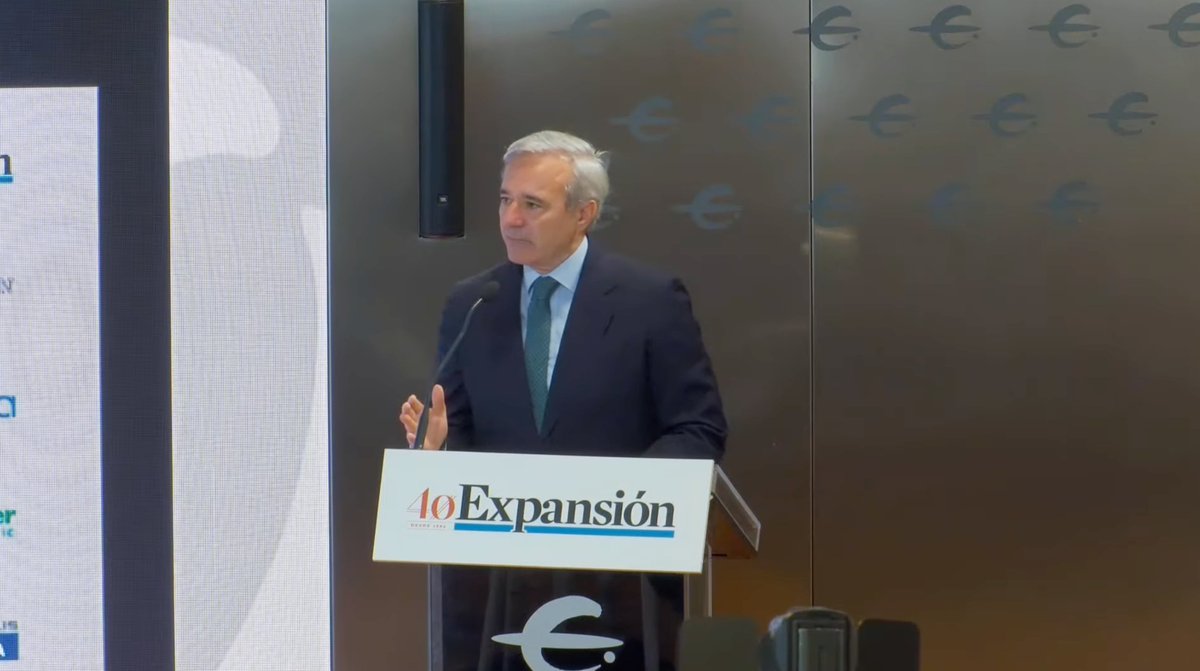 EventosUE's tweet photo. @expansioncom @NVIDIAGeForceES @SchneiderES @begonavillacis @awscloud @DataCenters_QTS @MicrosoftES @GobAragon @RedeiaCorp @Endesa 🔝@Jorge_Azcon, presidente del @GobAragon, es el encargado de la clausura de honor del encuentro encuentro ‘Centros de Datos’ #CentrosDatosEXP https://t.co/TZZkw00LEh