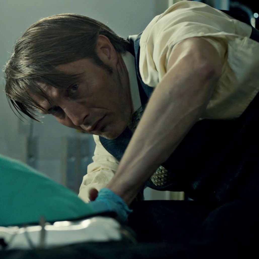 mellecter's tweet photo. I liked when he putes the gloves on… https://t.co/BjUX3fnXNi