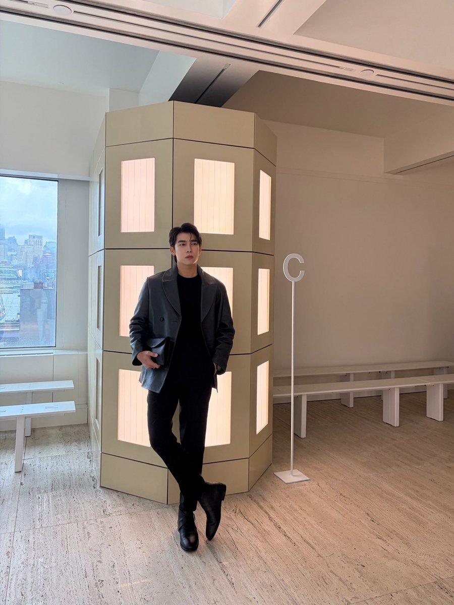 ParkkengChannel's tweet photo. #MEWinNYFW2026 #100YearsofLeatherxMew #cosAW26xMew #privatepolicyxMew #OneNightRunwayxMew #MewSuppasit https://t.co/ELueBCeC3K