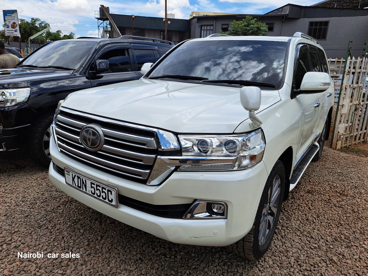 MackenzieAlesk's tweet photo. TOYOTA LANDCRUISER ZX
Registration : KDR
4600CC (V8 )Petrol Engine
2011
Automatic Transmission
Smart Key Entry
Thumbstart Ignition
Multifunctional Power Steering Wheel
Lane Assist
Cruise Control
Height Control
Hill descent control
Sunroof
Infotainment system control screen
Daytime Running Lights
Multizone climate controls
Rear mounted spoiler

Price  : 5,150,000 Ksh Negotiable upon viewing  
Trade-in accepted 
Contact Alex 0704-342252
