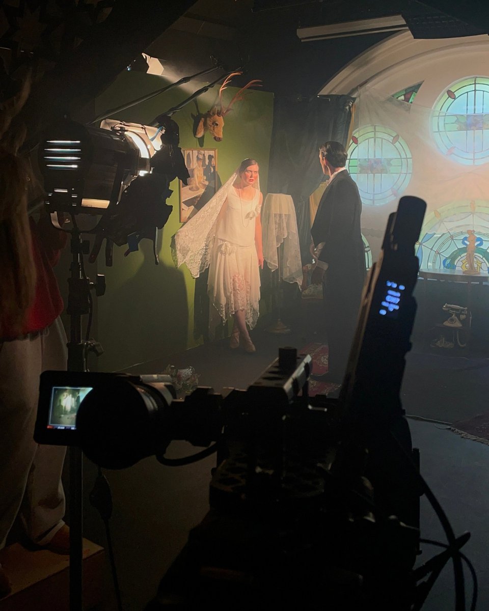 LDNFilmAcademy's tweet photo. 🎬 On Set: Second Skin 2

Our BA students take us behind the scenes of their first-year project - Second Skin 2.

#Filmmaking #BA #FilmSchool #FilmStudents #StudentFilm #BehindTheScenes #BTS #OnSet #FilmProduction #LFA https://t.co/7YBq5nKmnN