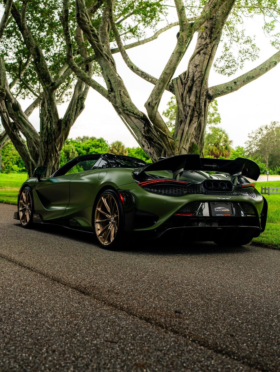 TheAutoHub's tweet photo. McLaren 765LT https://t.co/8fNdjEXqDw