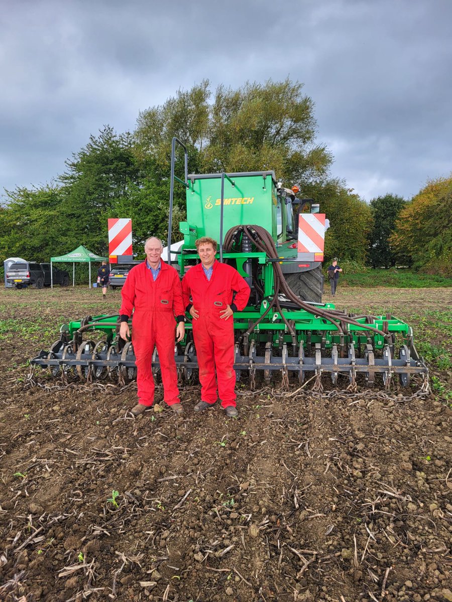 OPICOag's tweet photo. 🌱 We're at the @AgriiUK Appleton Roebuck Direct Drilling Event today!

👨‍🌾 Tom Brookes and Glenn Bootman are on hand throughout the day to answer your questions and discuss the latest in direct drilling and crop establishment.

👉 https://t.co/jdhkLabzPx

#SimTech #DirectDrilling https://t.co/HxqZSUpE88