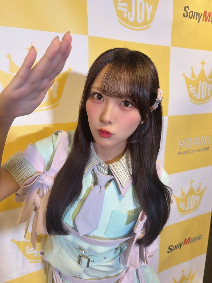 aida_jurii's tweet photo. #サマーツインテール 
個別撮影会、ジャケットお渡し会
ありがとうございました🎐

雨の中会いに来てくれて嬉しかったよ☺️
楽しんでもらえたかな〜💭

このあちゃんと"細くなる"ポーズした🎶
 #ニアジョイ https://t.co/zvlpFBhM3W