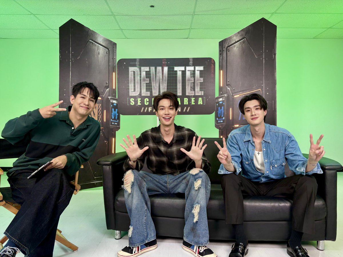 GMMTV's tweet photo. [LIVE] พบกับ “ดิว-ธี” มาพูดคุยและเตรียมความพร้อมก่อนกดบัตร DEW TEE SECRET AREA FANCON 🤫 #DewTeeFanconLIVE

FB : https://t.co/cx8CEmO99B
YT : https://t.co/mRyMlcGp7o
TT : https://t.co/NA27rjmfdk

🗓️ 7-8 NOVEMBER 2026
📍Union Hall, Union Mall
And worldwide live streaming via TTM LIVE

📌 TICKETS FOR ALL SEATS WILL BE AVAILABLE ONLINE ONLY AT ThaiTicketMajor ON 3 OCTOBER 2026 AT 10 AM
(Regular ticket sales through all ThaiTicketMajor channels will start on 4 OCTOBER at 10 AM)

🔗 MORE INFO : https://t.co/KqpFxXF2Dh

#GMMTV