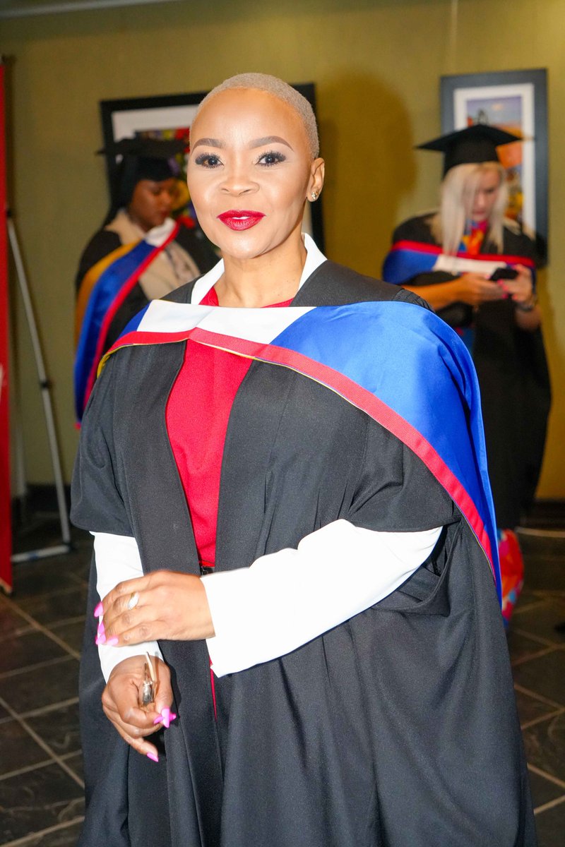 REGENT_BSchool's tweet photo. Caps, gowns and a little main-character energy. 🎓📸

#TeachingDifferently #RBSGrad2026 #RegentBusinessSchool https://t.co/Jd7rWSV6Nf
