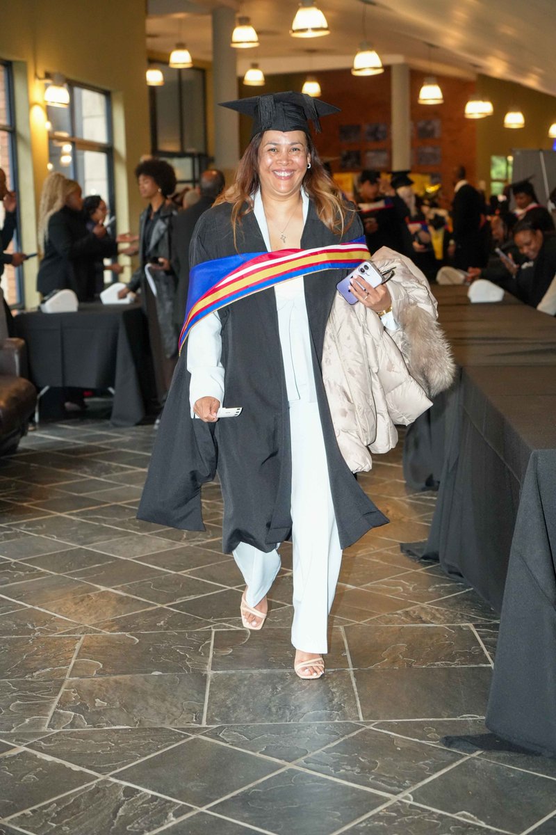 REGENT_BSchool's tweet photo. Caps, gowns and a little main-character energy. 🎓📸

#TeachingDifferently #RBSGrad2026 #RegentBusinessSchool https://t.co/Jd7rWSV6Nf