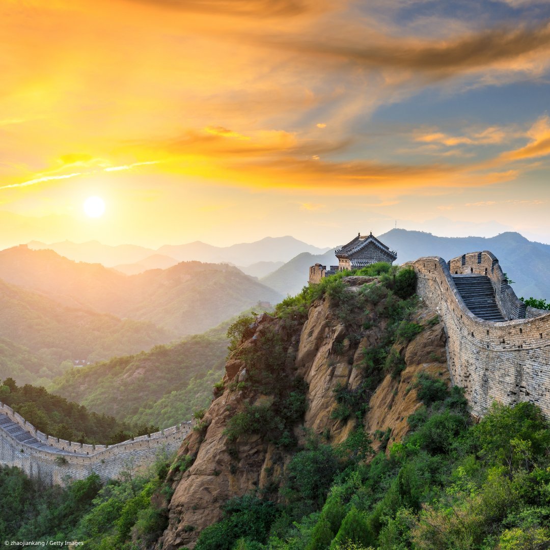 UNESCO_chinese's tweet photo. #联合国教科文组织 祝中国和中国人民节日快乐！

我们与中国携手，共同创造更美好的未来！
祝愿中国在教育、科技、文化等领域持续高速发展！祝愿中国人民享有优质教育、昌明科技和丰富文化生活。

#国庆节 https://t.co/lCcLHVBqLk