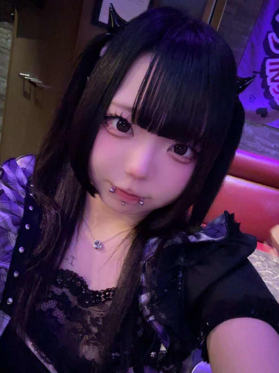 Furan_222's tweet photo. おきゅいんしてます〜🫶🏻

#コンカフェ #コンカフェ嬢 #赤羽 #赤羽コンカフェ #自撮り界隈 #地雷 #地雷系 #地雷系女子 https://t.co/YjCnpSnmvW