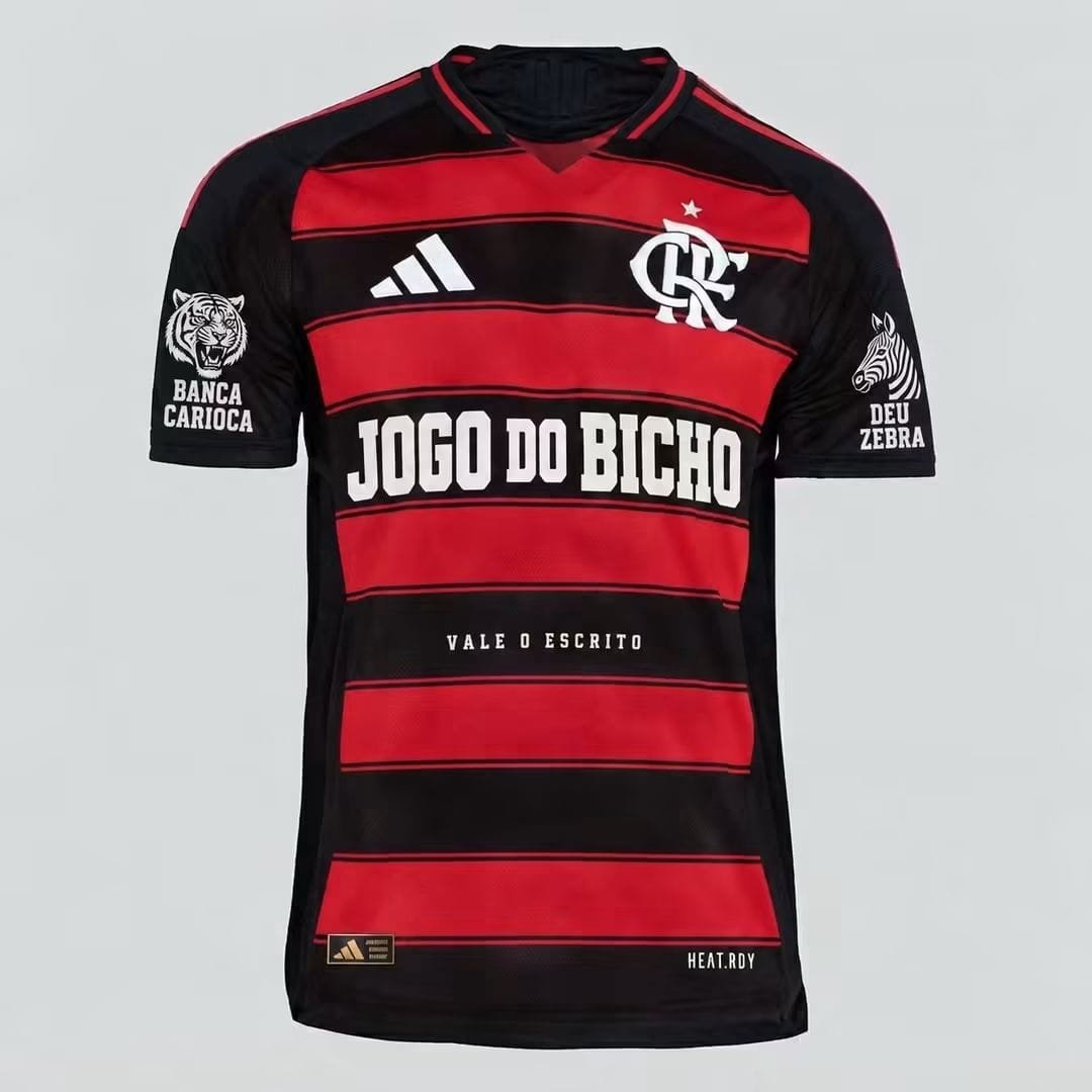 martasovasco's tweet photo. Nova camisa após o fim das bets. https://t.co/vNG2JTdnRj